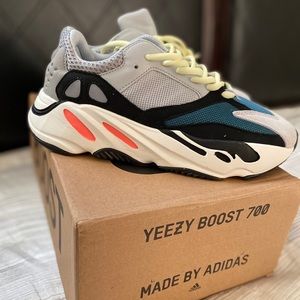 Yeezy Boost 700